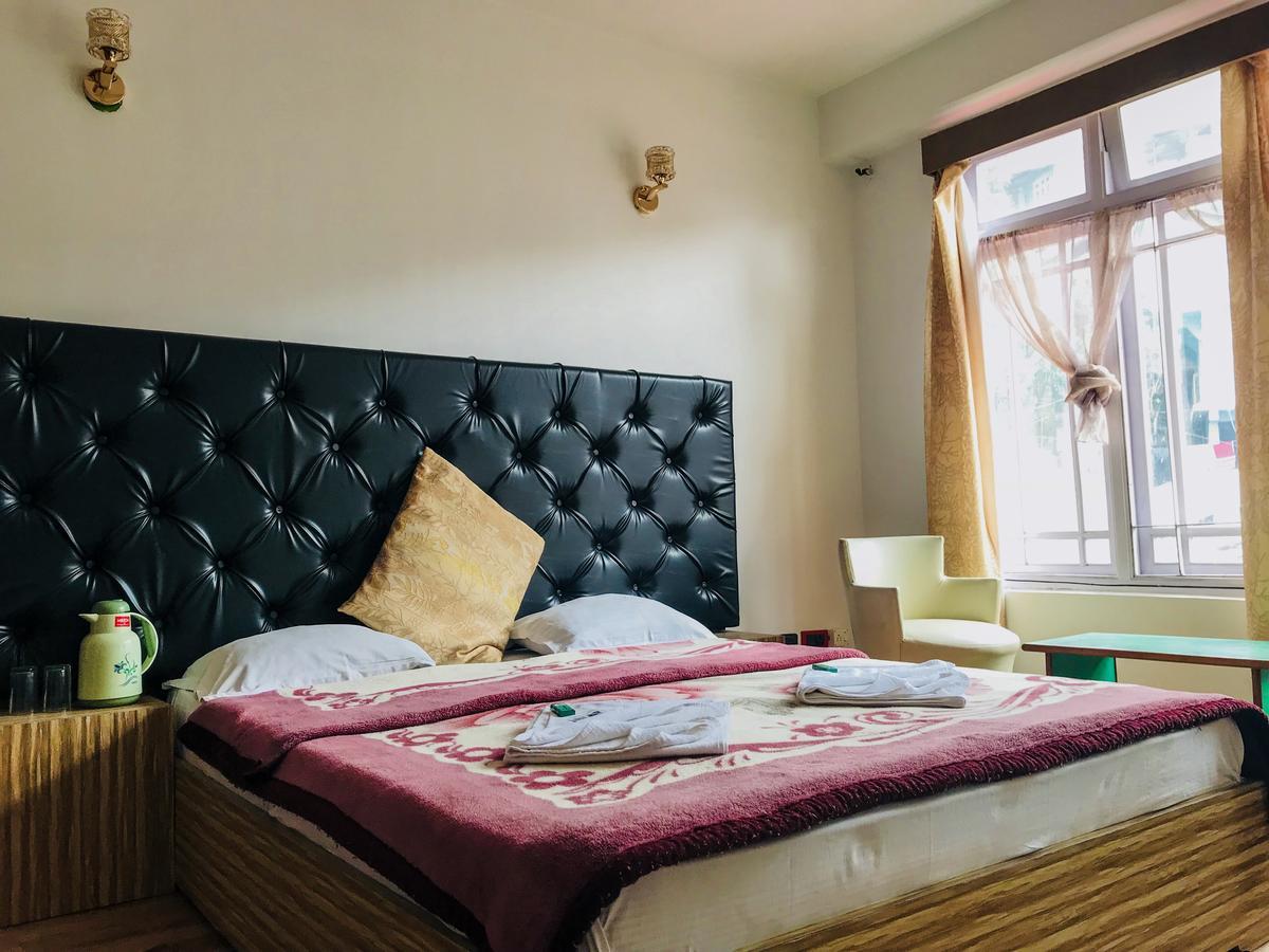 Namdul Residency Hotel Гангток Екстериор снимка